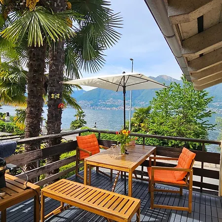 Casa Lupo On Maggiore - Beautiful View بيت للعطل *